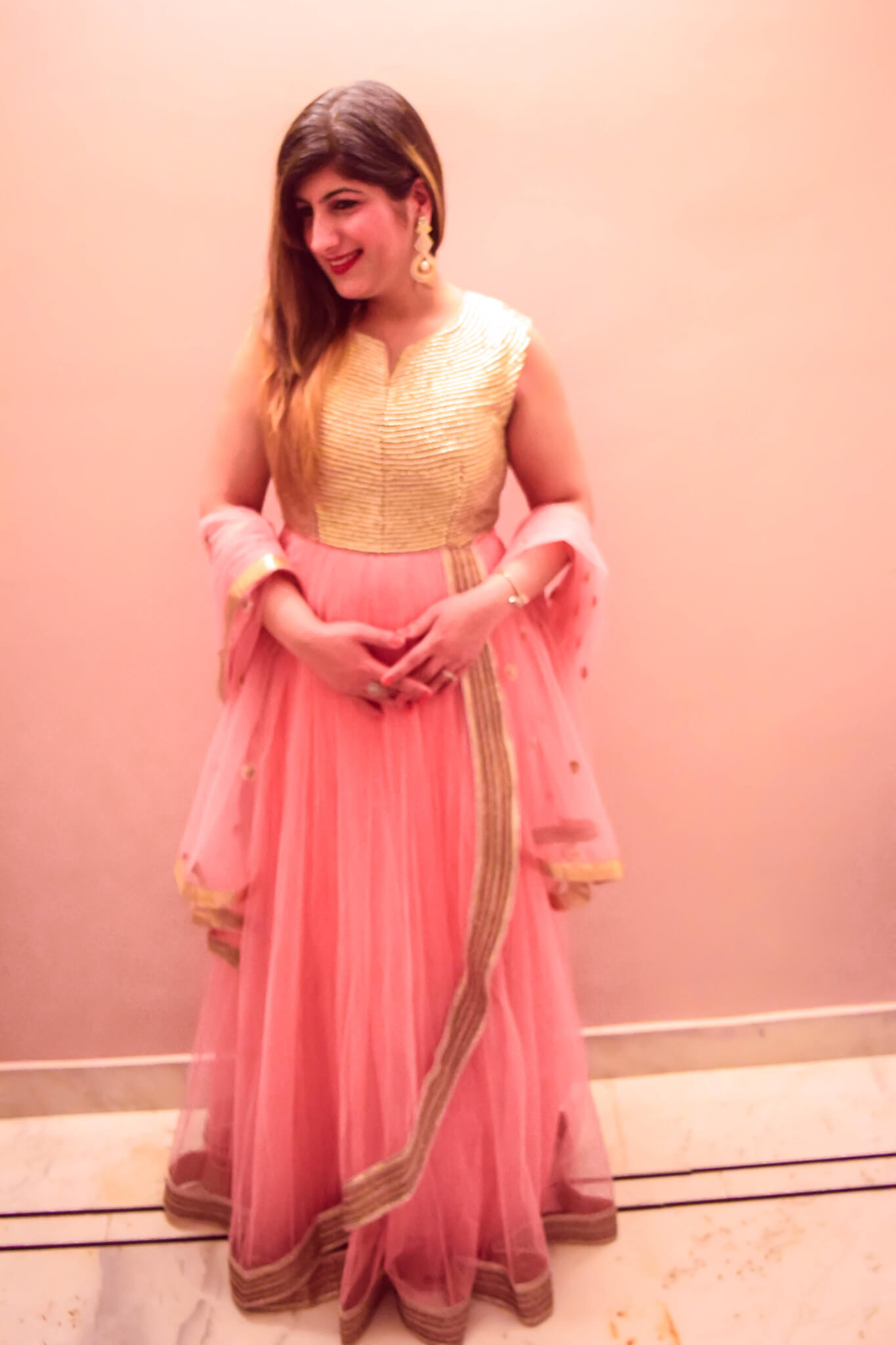 What should a Westerner wear to an Indian wedding?