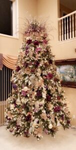 christmas tree decorating ideas, christmas tree ideas, lostilista, sarita nakra, christmas day decorations, lifestyle blog, lifestyle magazine